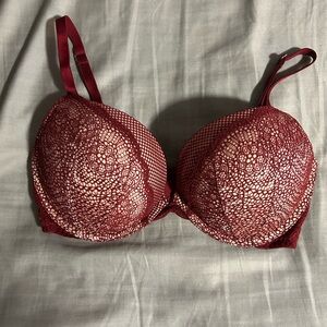 Victoria's Secret Very Sexy Push-Up Red Lace Bra Size 32DD